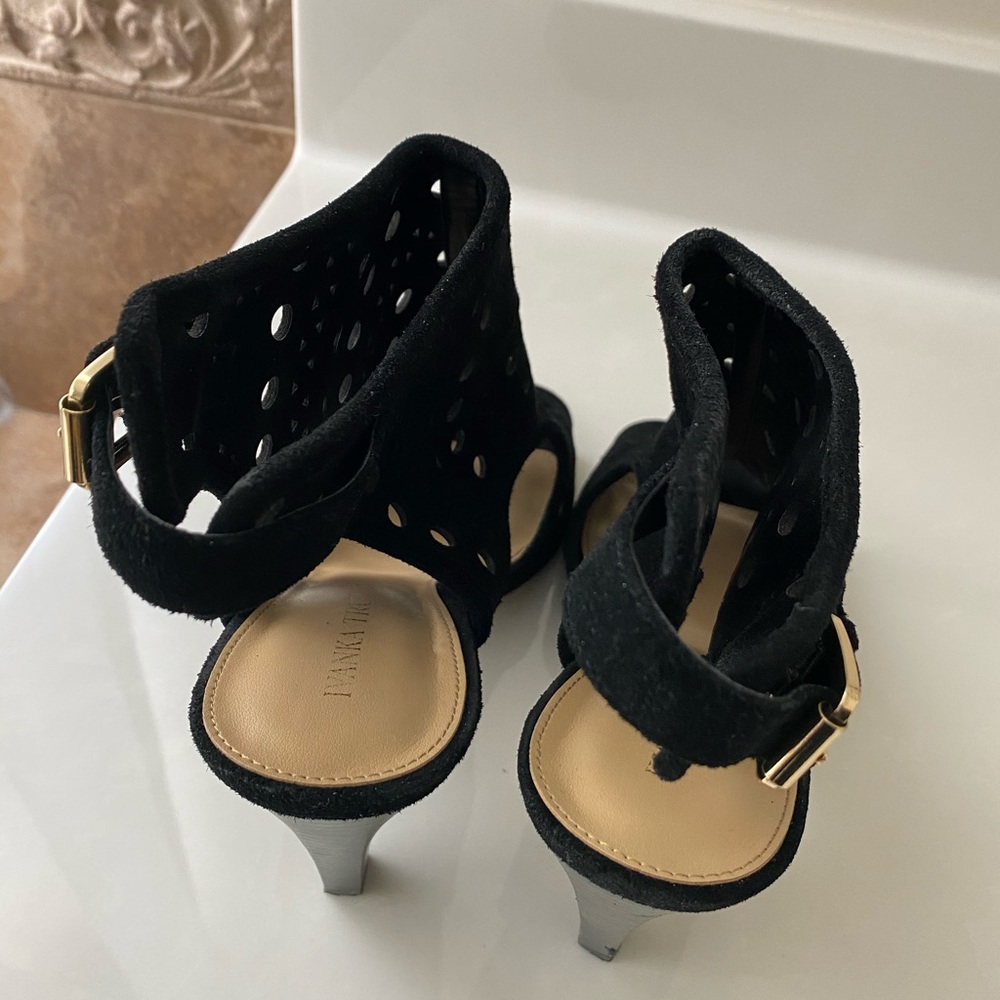 Black Heels - Picture 3 of 3